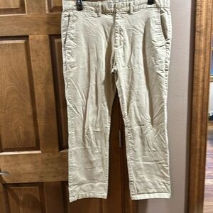 Old Navy Khakis ultimate slim size 38x30